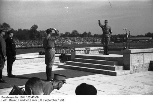 Viktor Lutze salutes the Führer at the SA and SS Appell